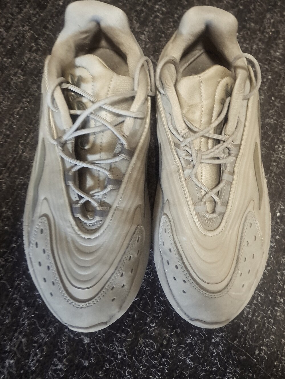 Adidas Ozelia Sneakers - Unisex